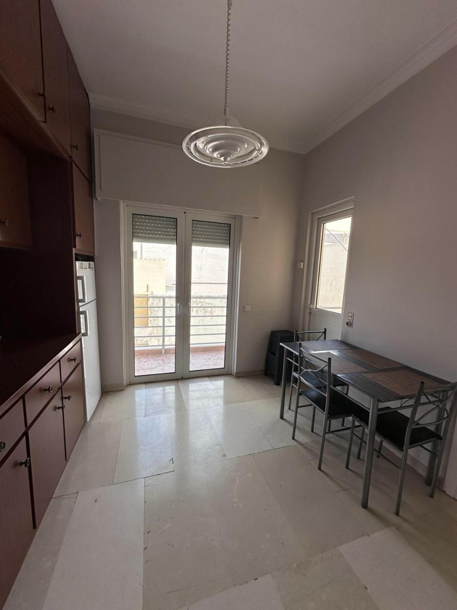 Beach Front Apartment Nea Palatia Exterior foto