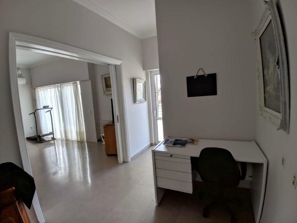 Beach Front Apartment Nea Palatia Exterior foto